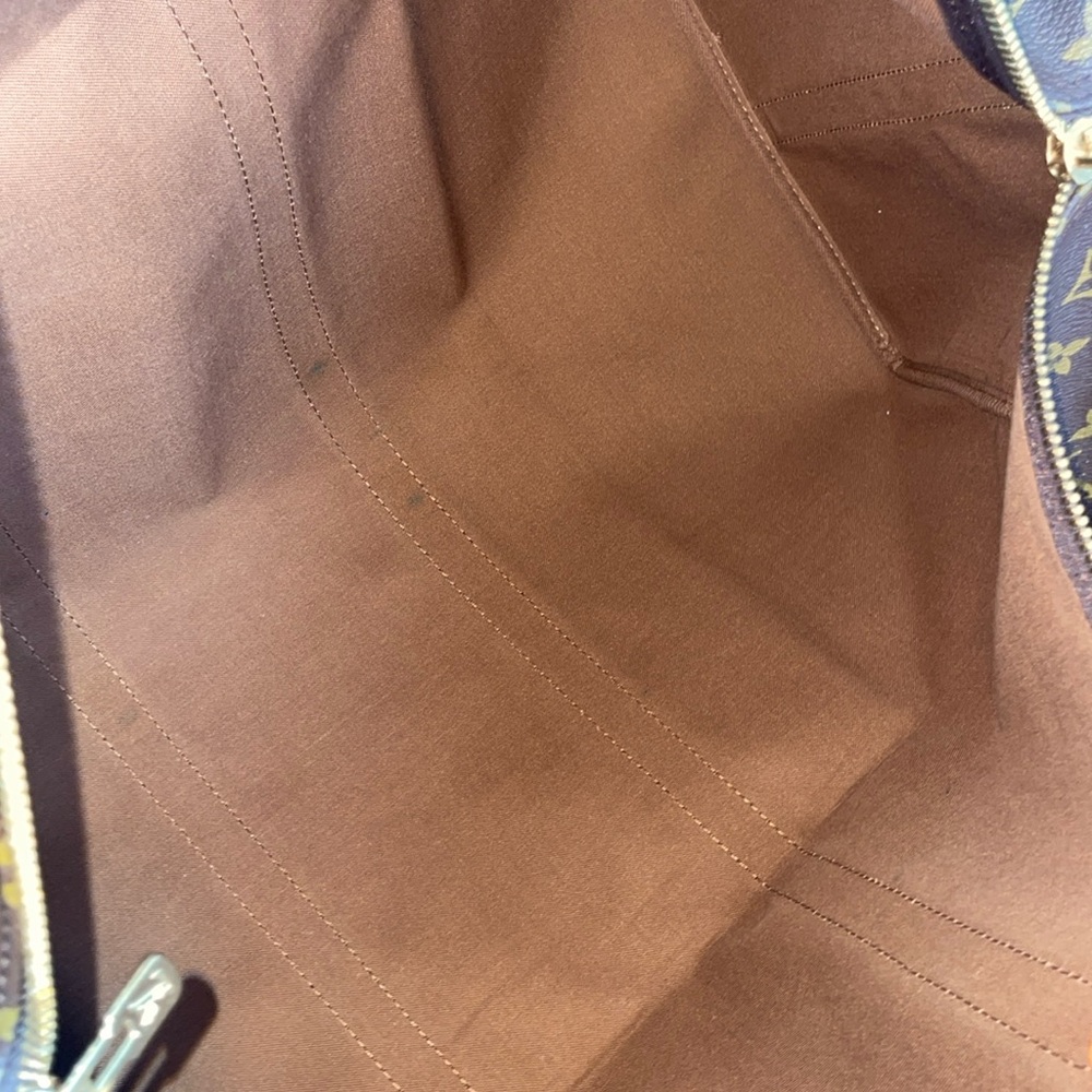Louis Vuitton Bandouliere Keepall 60 Travel Bag - Picture 8 of 17